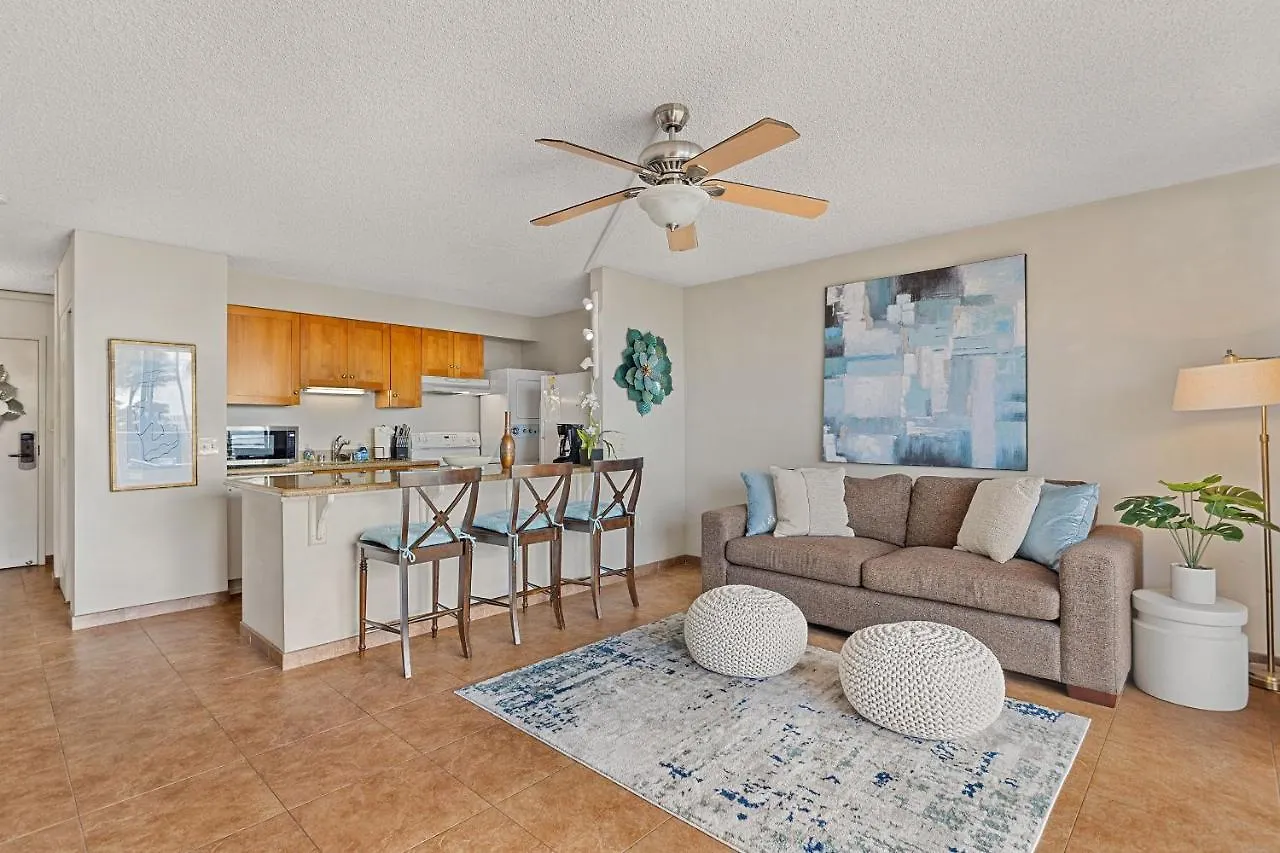 Island Surf 304 - Renovated, Ocean Views, Split Ac Villa Kihei
