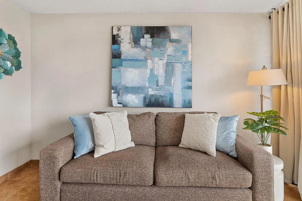 Island Surf 304 - Renovated, Ocean Views, Split Ac Villa Kihei