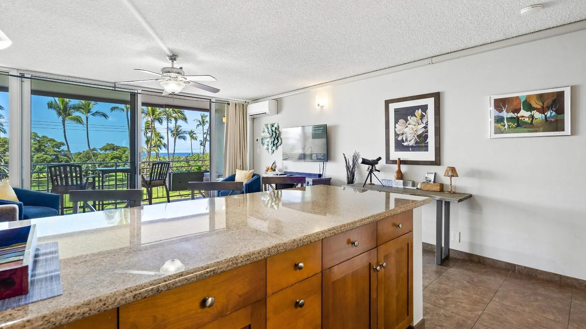 Island Surf 304 - Renovated, Ocean Views, Split Ac Villa Kihei